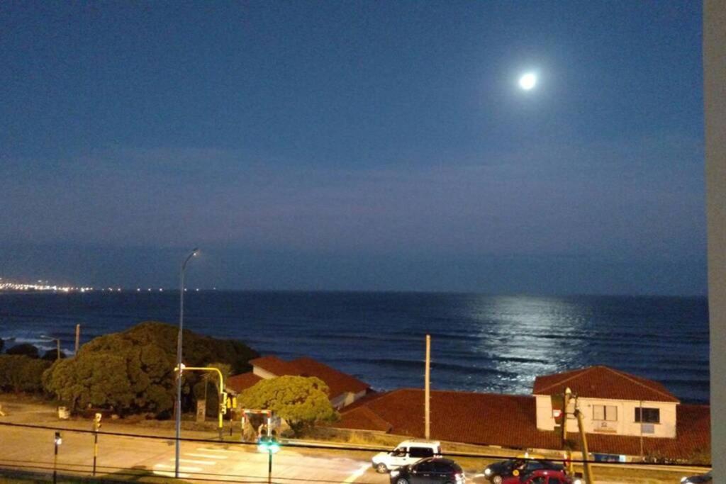 Mar Del Plata Frente Al Mar Biblioteca Apartment Exterior foto
